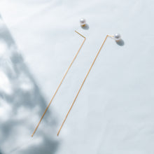画像をギャラリービューアに読み込む, K18YG AKOYA pearl & long chain pierced earrings イエローゴールド アコヤパール & ロングチェーン ピアス イヤリング