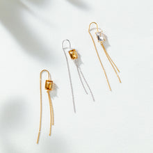 画像をギャラリービューアに読み込む, white quartz cullet swing pierced earrings ホワイトクォーツ カレット スウィング ピアス イヤリング