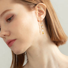 画像をギャラリービューアに読み込む, white quartz cullet single pierced earring ホワイトクォーツ カレット シングル ピアス イヤリング