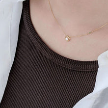 画像をギャラリービューアに読み込む, K10YG AKOYA pearl & emerald necklace イエローゴールド アコヤパール & エメラルド ネックレス