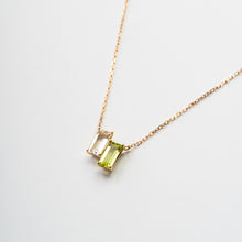 画像をギャラリービューアに読み込む, K10YG white quartz &amp; peridot necklace ホワイトクォーツ ＆ ペリドット ネックレス
