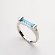 画像をギャラリービューアに読み込む, PT900 blue topaz &amp; diamond ring ブルートパーズ &amp; ダイヤモンド リング
