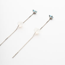 画像をギャラリービューアに読み込む, PT900 blue topaz chain pierced earrings ブルートパーズ チェーンピアス
