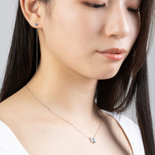 画像をギャラリービューアに読み込む, PT900 blue topaz chain pierced earrings ブルートパーズ チェーンピアス
