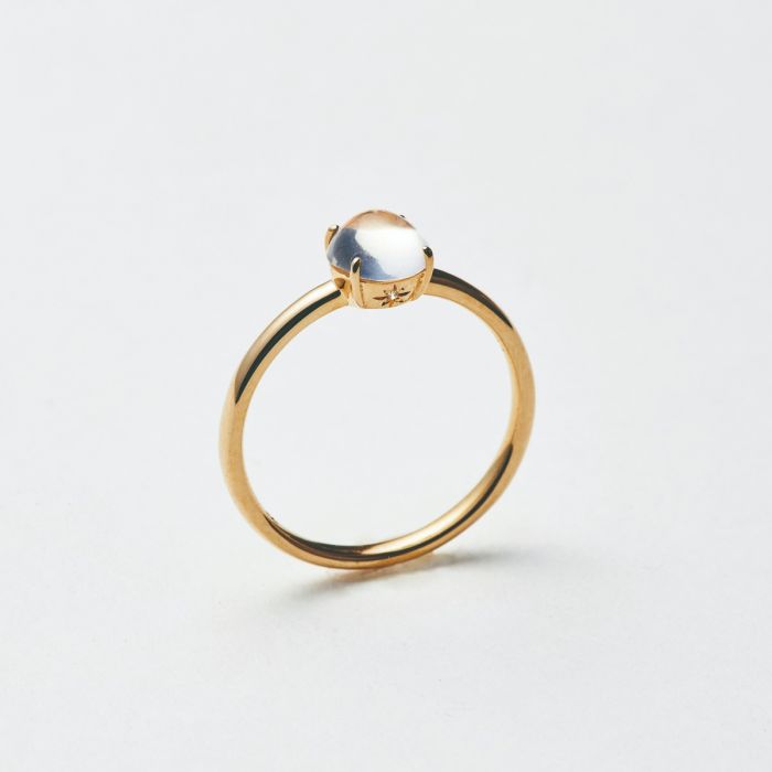 royal blue moon stone & diamond ring ロイヤルブルームーンストーン & ダイヤモンド リング